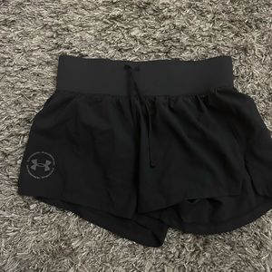 Under Armour women’s running shorts size small